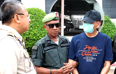 police-chief-koh-samui-drug-boss-arrest-sompong-ruangsri-corrupt-officials-island-van