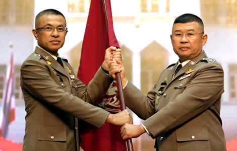 new-police-chief-installed-in-bangkok-damrongsak-kittiprapat