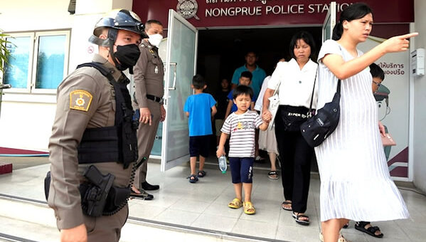 32 Chinese Christian asylum seekers arrested by Pattaya police for visa overstays on Friday