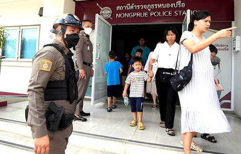 Chinese Christian asylum seekers arrested by Pattaya police for visa overstays on Friday - Thai Examiner 4 chinese-christian-asylums-seekers-arrested-pattaya-visa-overstay