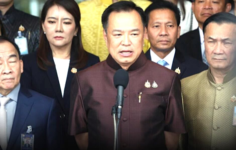 Government on the brink of collapse as the Bhumjaithai withdraws from Paetongtarn’s cabinet over clip