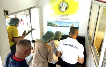 Drunk French man dies as Police guest on Koh Phi Phi on station’s sofa after becoming paralytic at bar