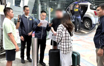 Korean Goldfinger’s warm welcome by Technology and Crime Suppression police at Suvarnabhumi 