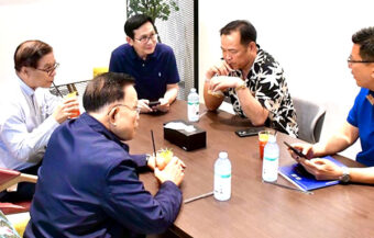 Anutin begins work on cabinet at party HQ. Civil servants elevated to lead Finance and Foreign Affairs