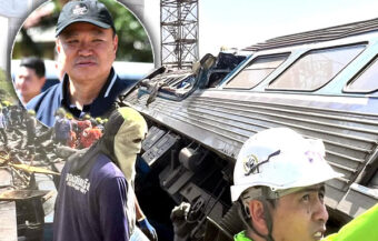 Prime Minister calls for contractors on high speed line to be blacklisted after 32 die in express rail disaster