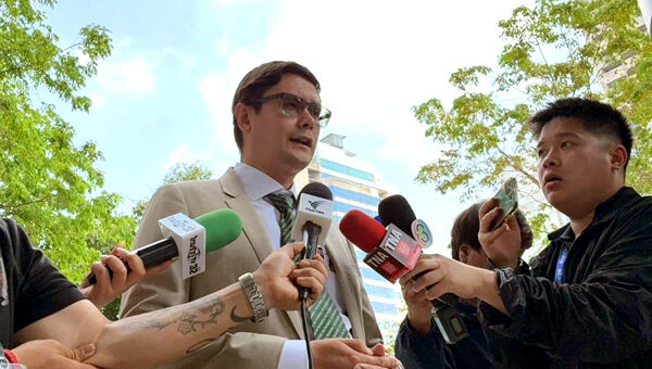 Rangsiman Rome defamation case deferred until May 2027. Criticism of scam case prosecutions by police