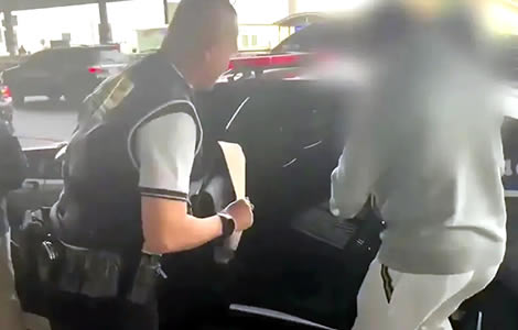 Tycoon Quentin Griffiths arrested off first class flight. Later convicted in Pattaya of fraud and forgery