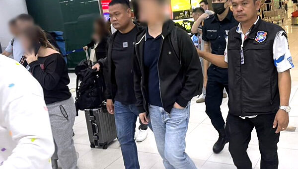 Chinese mid air thief arrested after Thai Airways flight from Laos landed in Suvarnabhumi Airport