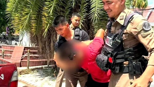 Police arrest mentally ill man who escaped a facility on Sunday to make a scene at Rayong Police Station