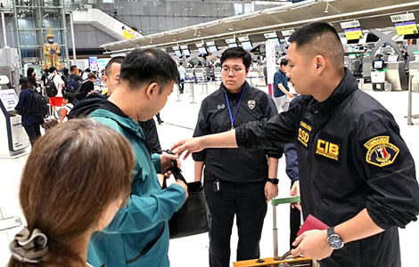 Yakuza scam wizard who netted 200 million baht from his Cambodian lair is arrested in Suvarnabhumi swoop