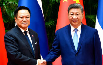 China offers to act as a mediator between Bangkok and Phnom Penh over border dispute in talks with PM