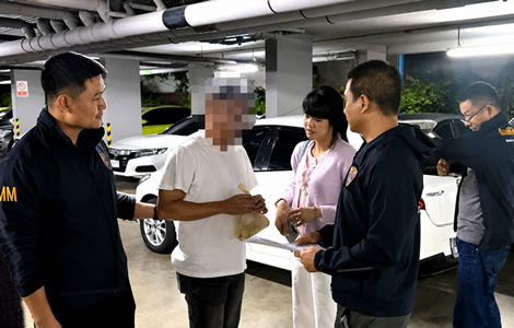 Chinese man who embezzled 50 million baht for Bangkok good life lifted on Thursday by Immigration police