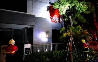 Cryptocurrency pair commit suicide by arson at Nonthaburi estate. 2nd floor fire also killed 30 pet cats