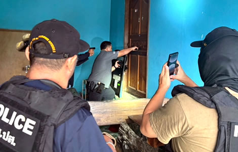 Drug suspect dies in Chiang Mai police operation after menacing officers with a grenade which exploded