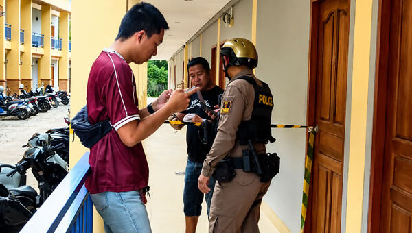 Love triangle ends in murder in Pattaya. Chinese man stabbed. Found in bed with Thai man’s girlfriend