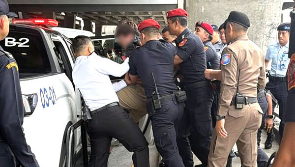 Young Russian goes berserk at Suvarnabhumi Airport. Tried to enter a restricted area. Taken into custody