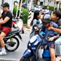 Pot shop worker attacks UK man on his motorbike over 29,200 baht fraud on Monday in broad daylight