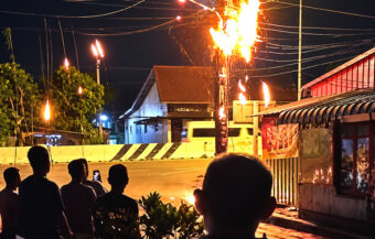 Pattani midnight attack sees masked gunmen bomb a store and gut a truck causing havoc and disruption
