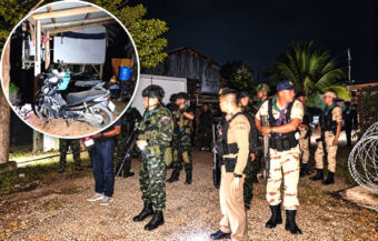 Base pipe bomb attack on Thursday in southern Yala province left five army officers with minor injuries